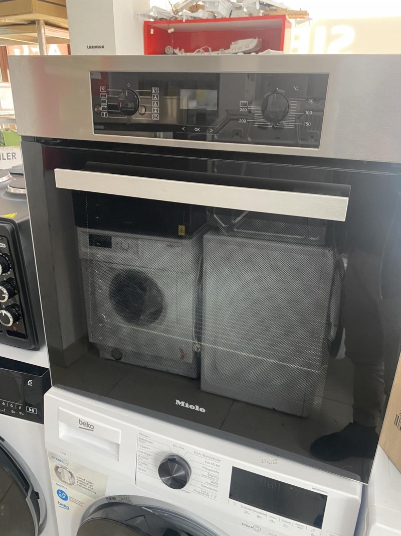 ФУРНА MIELE H 2265 B ACTIVE CLEAN STEEL втора употреба с 24 месеца гаранция .