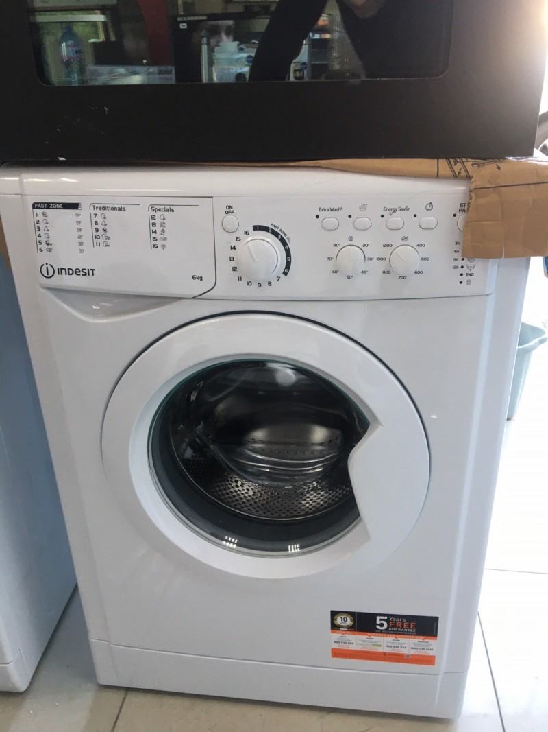 INDESIT ПЕРАЛНЯ INDESIT EWSC 61251 W EU N-Нова  с транспортен дефект-12 месеца гаранция.