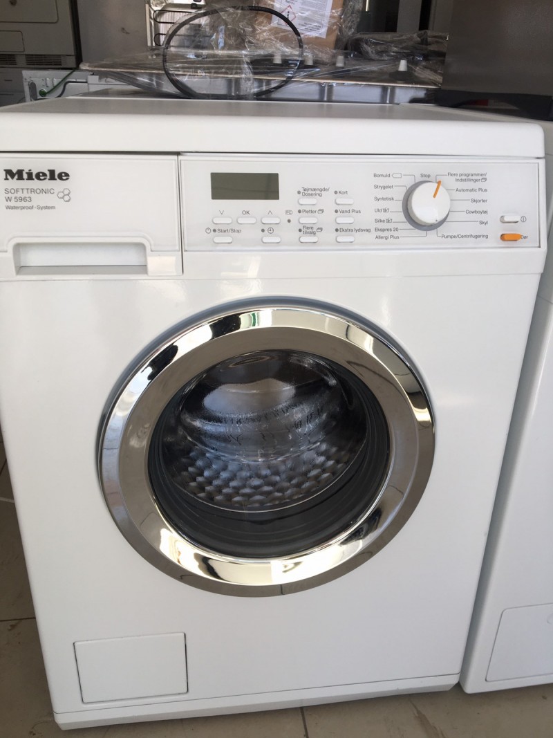 MIELE SOFTTRONIC W5963 Пчелна пита 7 кг