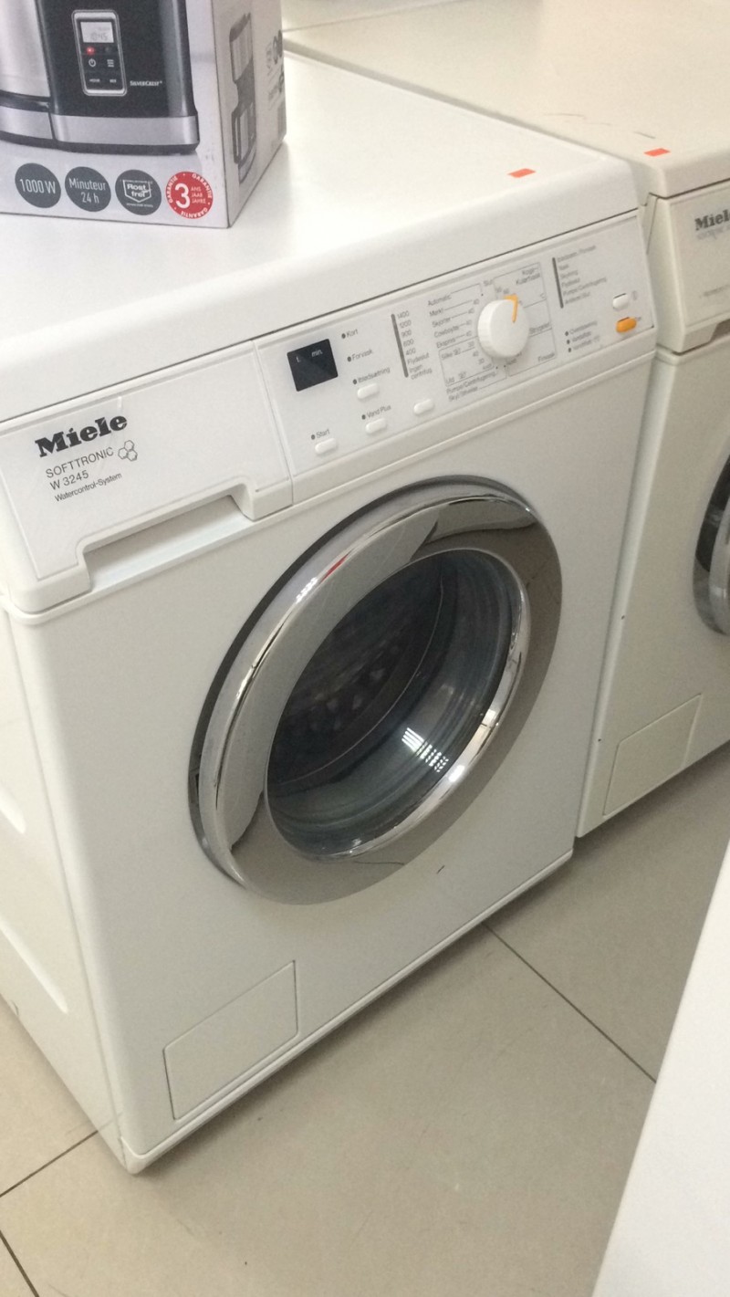 Пералня Miele softronic w3245,капацитет на зареждане 7 килограма,втора употреба в страхотно състояние.